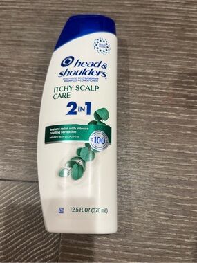 NWT Head & Shoulders Itchy Scalp Care 2-in-1 Shampoo & Conditioner
